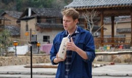 俄罗斯小伙爆料视频,真实爆料视频背后的惊人真相