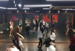 杭州舞蹈室爆料视频播放,揭秘幕后精彩瞬间